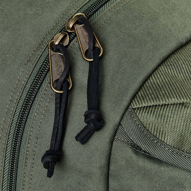 Surveyor 36l backpack von Filson | Service green (Green)