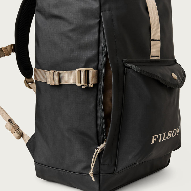 All-weather backpack par Filson | Black / covert (Black)