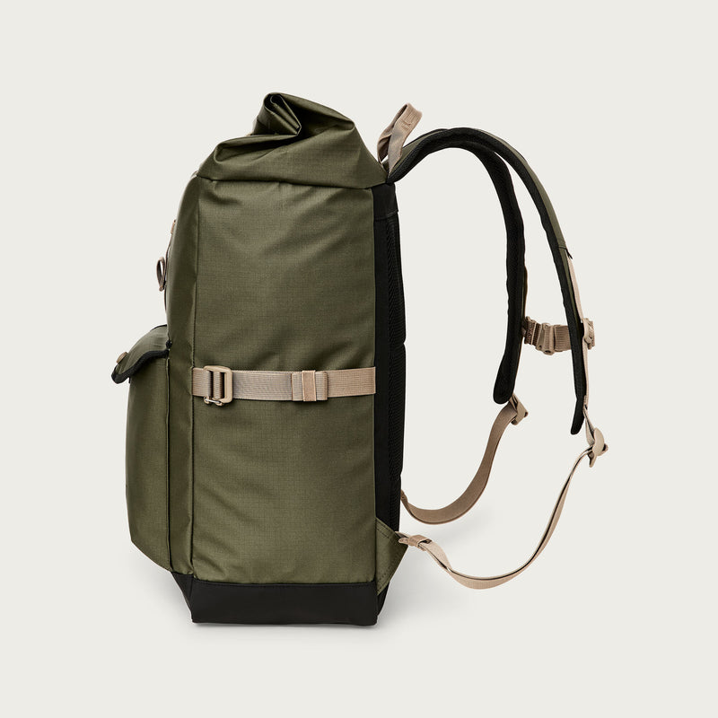 All-weather backpack par Filson | Olive / black / covert (Green)