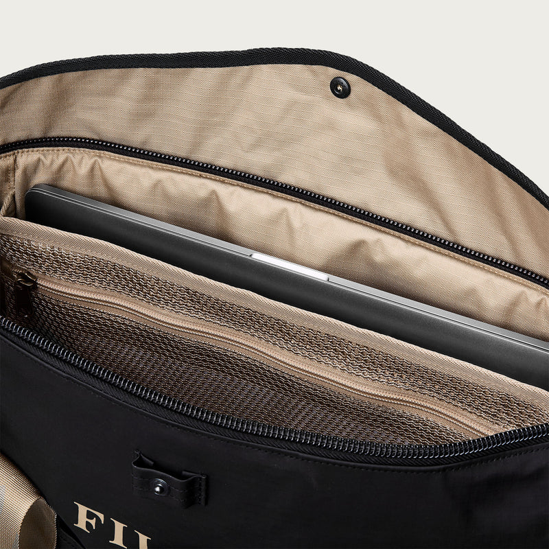 All-weather tote bag par Filson | Black / covert (Black)