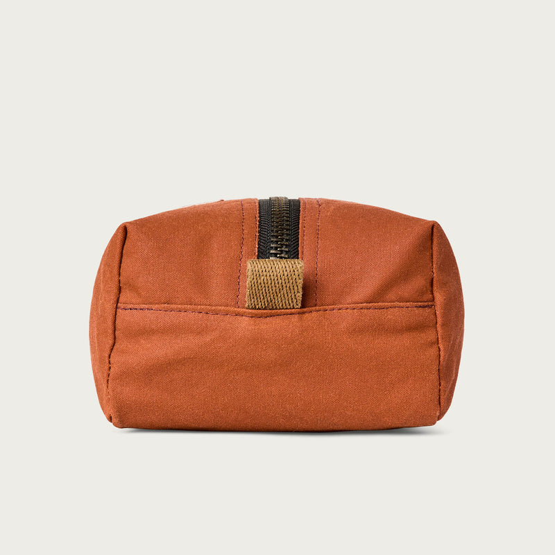 Tin cloth travel kit von Filson | Rust (Red)