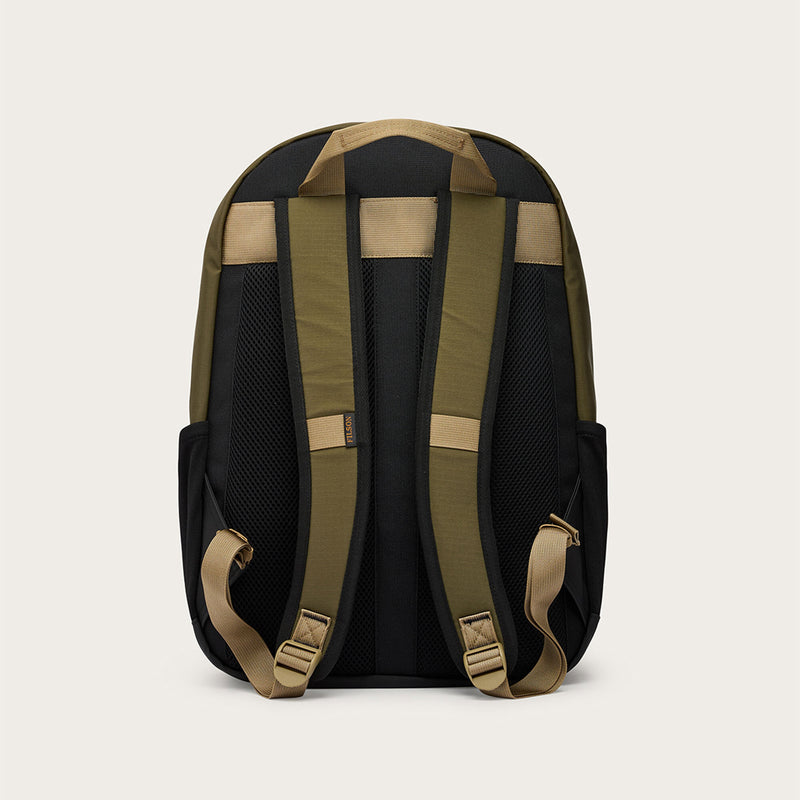 Scout journeyman backpack par Filson | Olive / black / cove (Green)