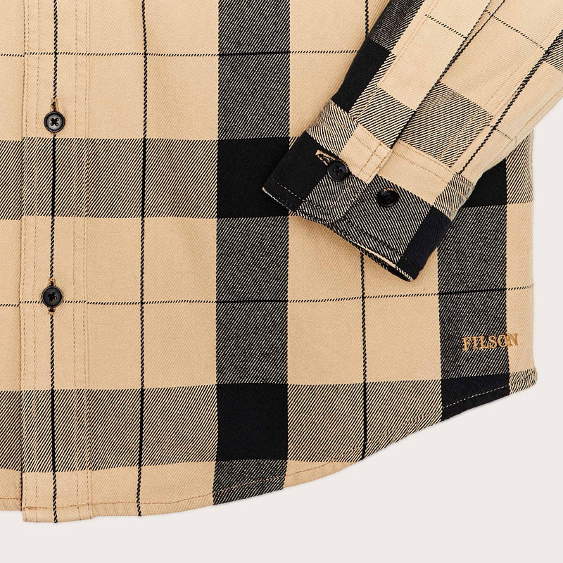 Vintage wash alaskan guide shirt par Filson | Tan black pla (Beige)