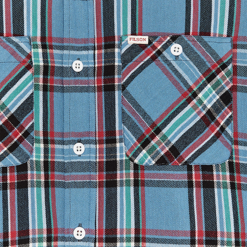 The rangeland flannel shirt di Filson | Light blue / red plaid (Blue)