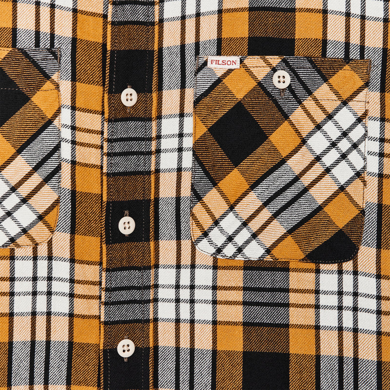 The rangeland flannel shirt di Filson | Yellow / faded black plaid (Orange)