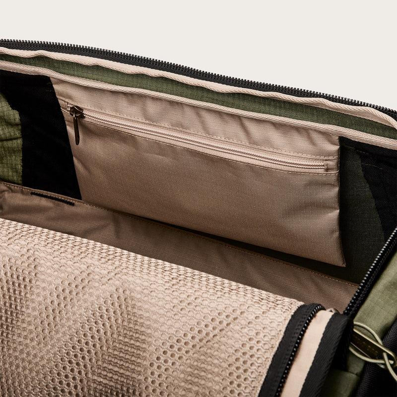 All-weather 50l duffle par Filson | Olive / black / covert (Green)