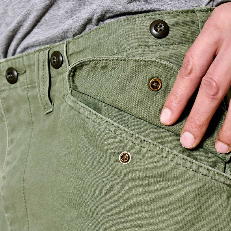 Field cargo shorts par Filson | Washed fatigue green (Green)