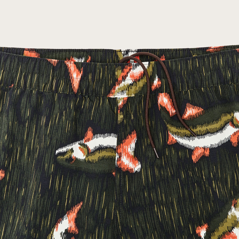 Cooper lake trunks von Filson | Trout falls (Multicolour)