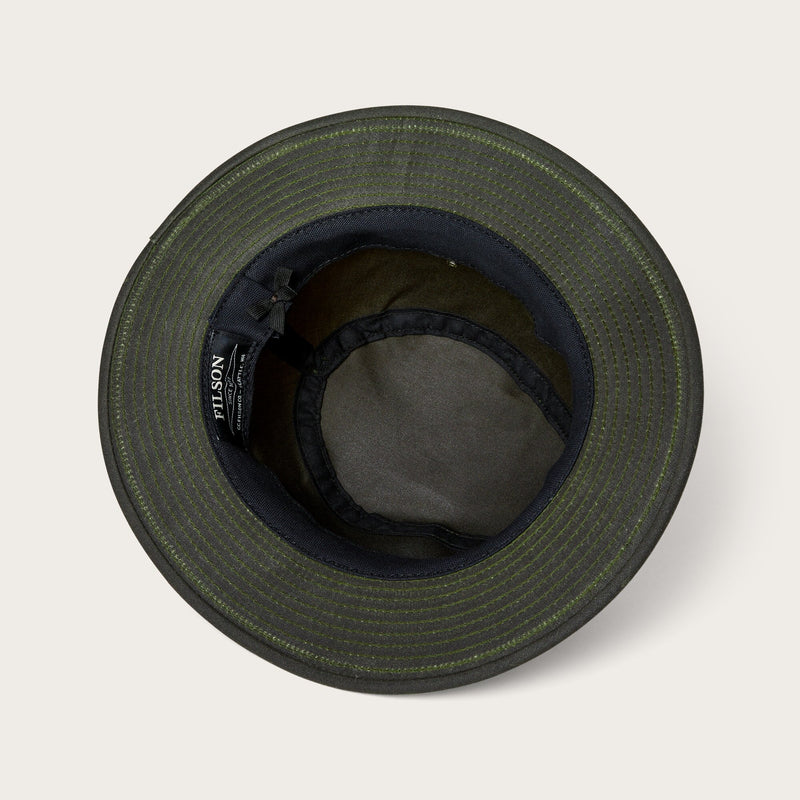 Tin cloth packer hat di Filson | Otter green (Green)