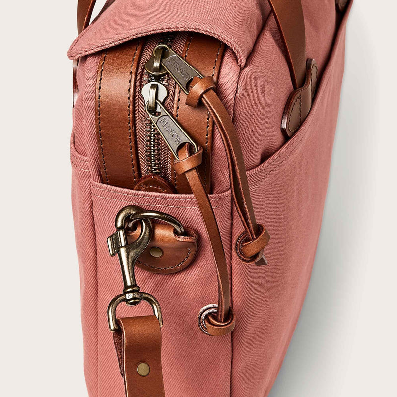 Rugged twill original briefcase par Filson | Cedar red (Red)