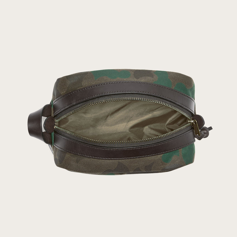 Waxed rugged twill travel kit by Filson | Dark wax shrub camo (Grey)
