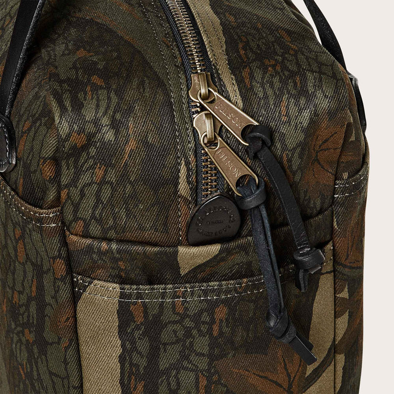 Rugged twill tote bag with zipper di Filson | Maple bark camo (Beige)