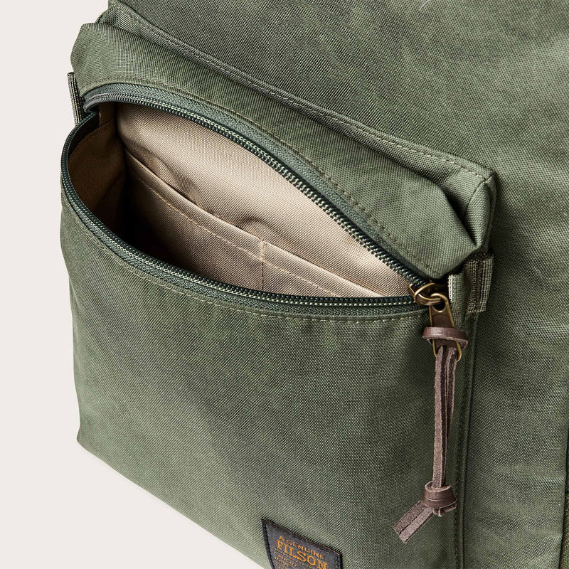 Surveyor 25l backpack by Filson | Service green (Green)