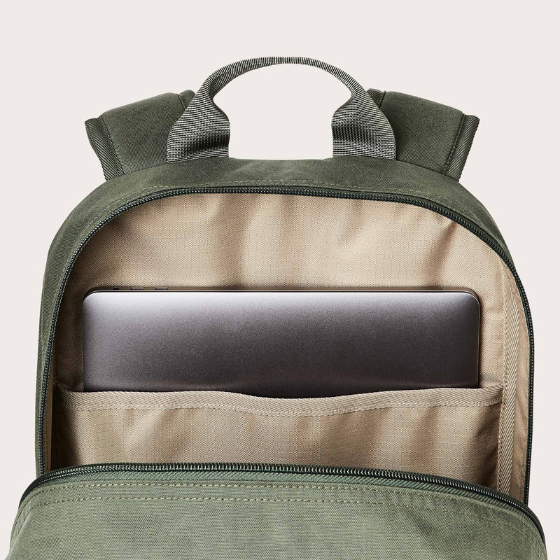 Surveyor 25l backpack by Filson | Service green (Green)