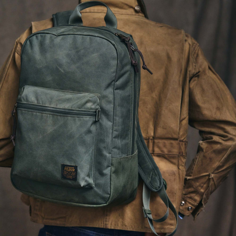 Surveyor 25l backpack by Filson | Service green (Green)