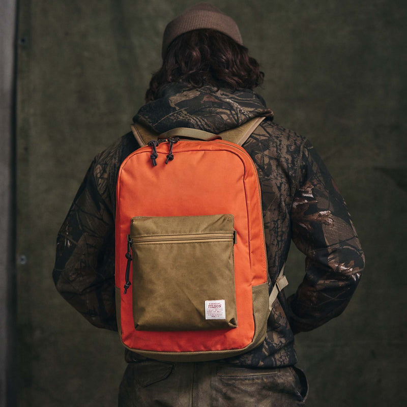 Surveyor 25l backpack by Filson | Dark tan / flame (Orange)