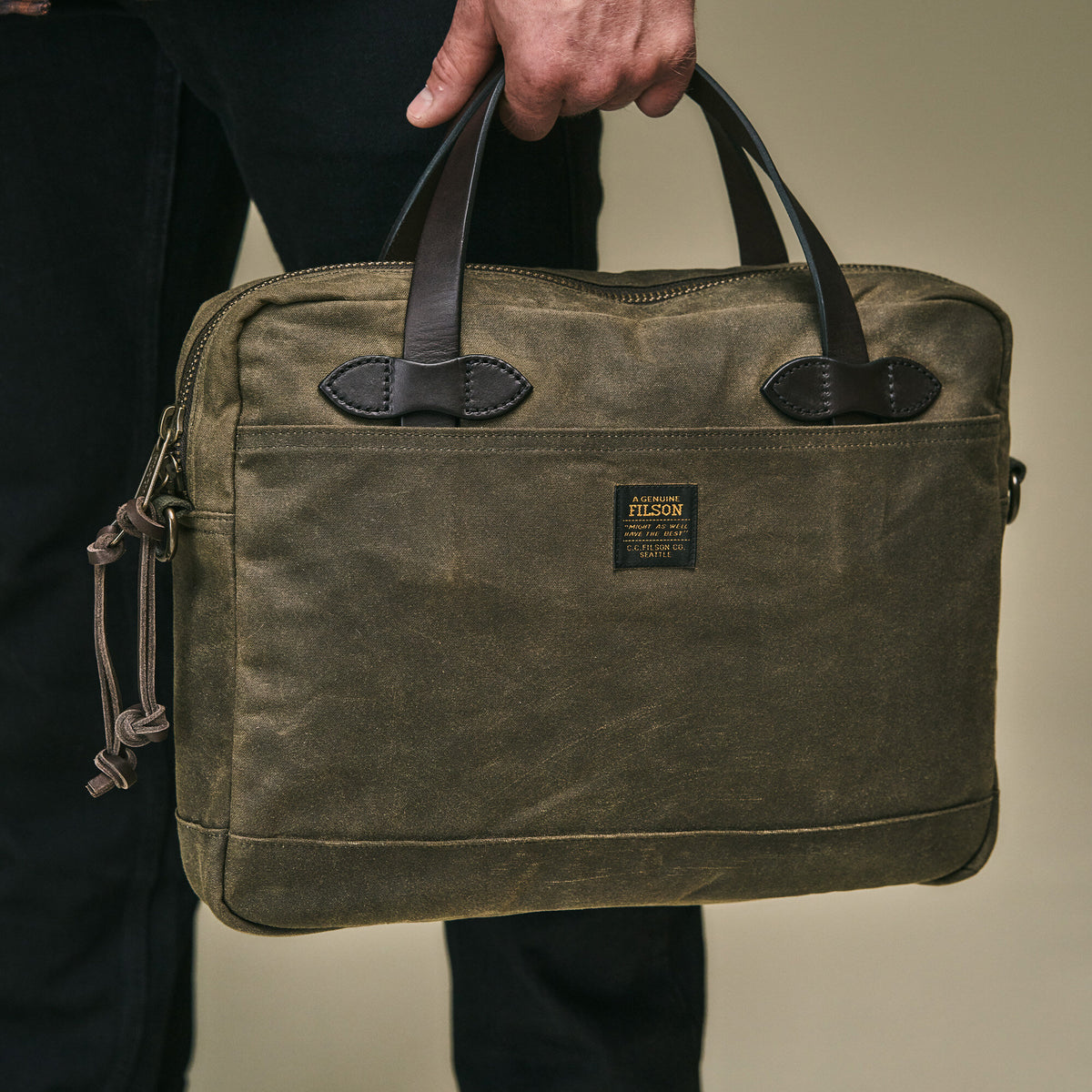 Tin cloth compact briefcase by Filson Otter green (Green)