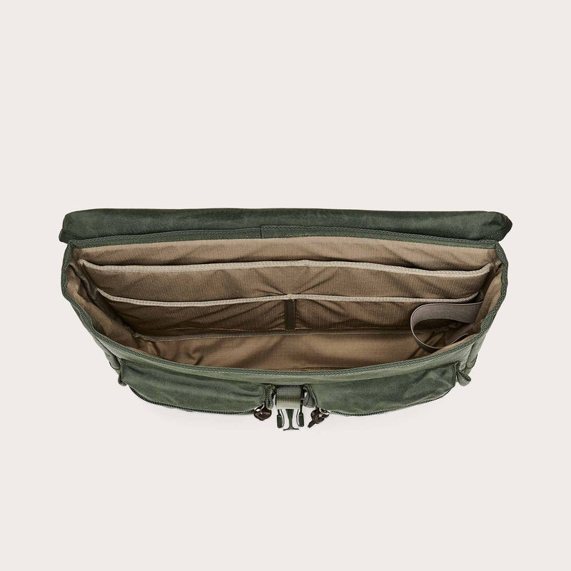 Surveyor messenger bag by Filson | Service green (Green)