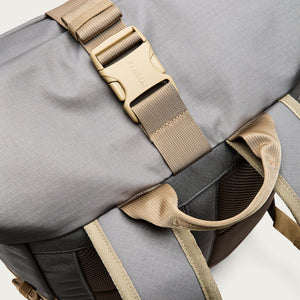 All-weather backpack par Filson | Moon mist / pewter (Gray)