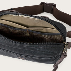 Trapper creek modular waistpack by Filson | Dark timber (Brown)