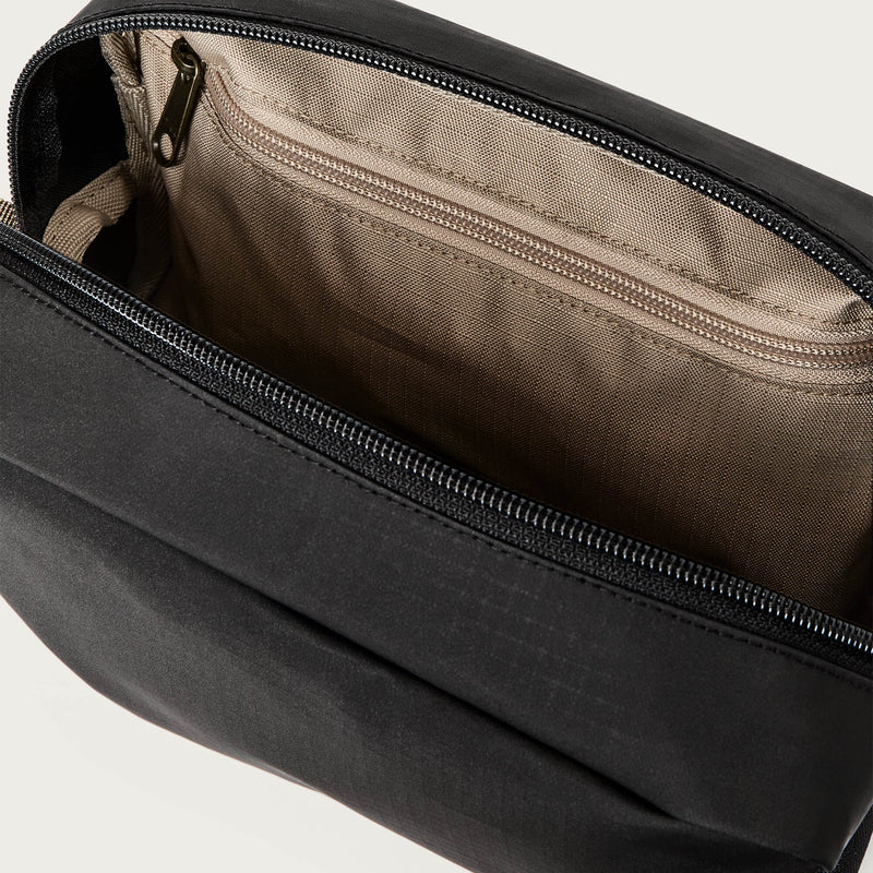 All-weather travel pack par Filson | Black / covert (Black)