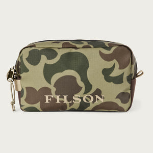 All-weather travel pack par Filson | Tundra shrub camo (Green)