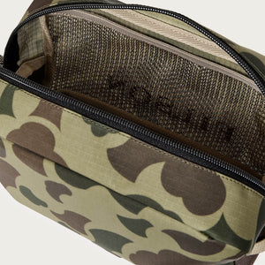 All-weather travel pack par Filson | Tundra shrub camo (Green)