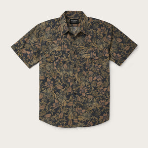 Filson's washed short sleeve feather cloth shirt di Filson | Palm (Multicolor)