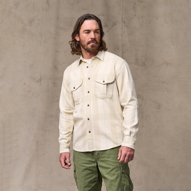 Vintage wash alaskan guide shirt by Filson | Sand / stone plaid (Beige)
