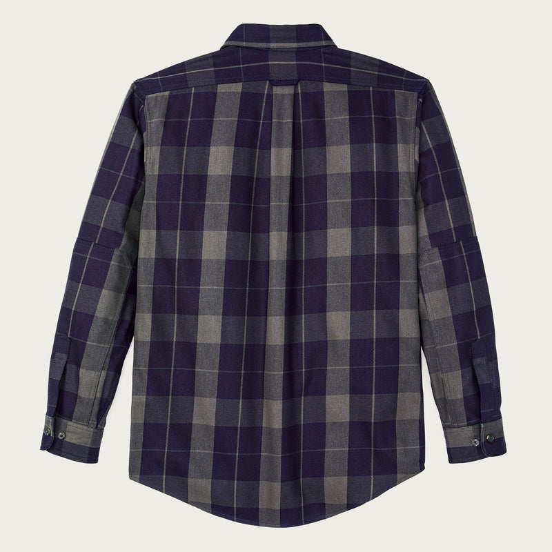 Vintage wash alaskan guide shirt by Filson | Indigo / faded black (Black)