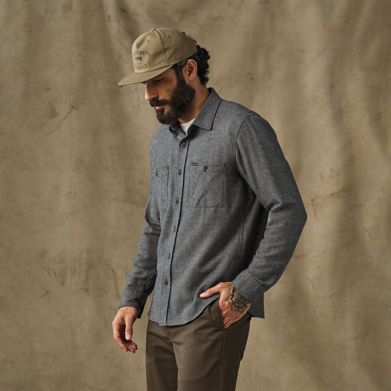Rangeland flannel shirt par Filson | Navy / tan plaid (Gray)