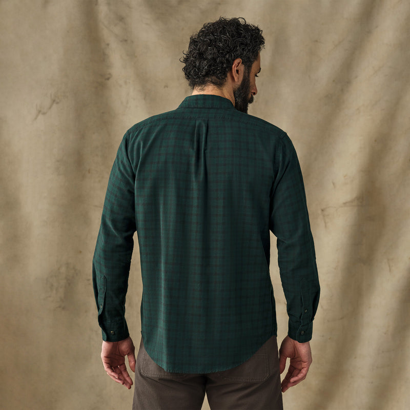 Lightweight alaskan guide shirt par Filson | Pine / black plaid (Green)