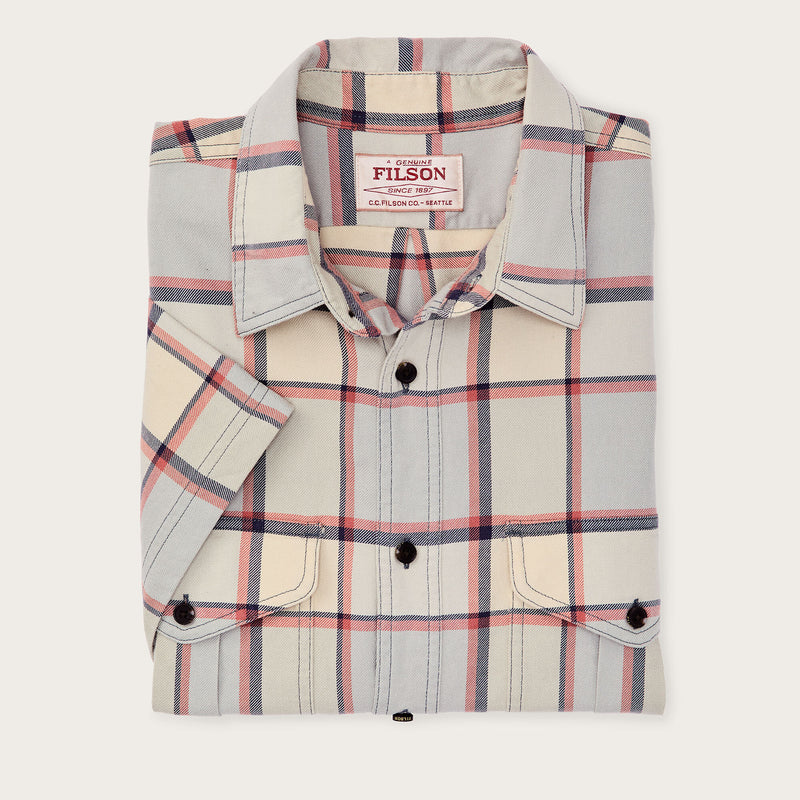 Short sleeve lightweight alaskan guide shirt par Filson | Light blue / tan plaid (Multicolor)