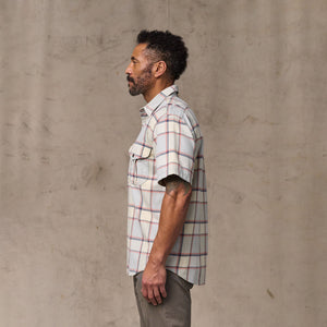 Short sleeve lightweight alaskan guide shirt par Filson | Light blue / tan plaid (Multicolor)