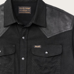 Wrangler x filson wild adventure shirt von Filson | Black (Black)