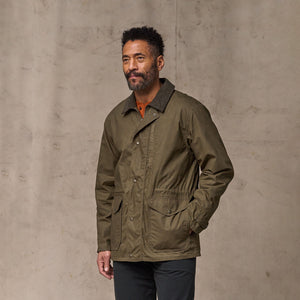 Dry wax mile marker coat by Filson | Burnt olive (Green)