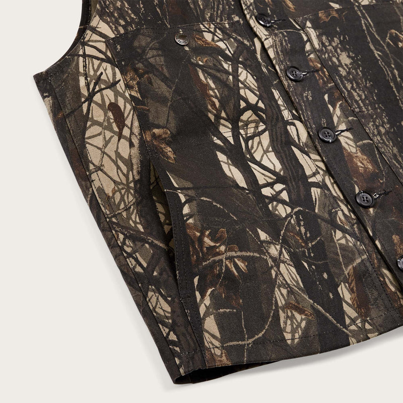 Oil tin cloth vest di Filson | Realtree hardwoods camo (Brown)