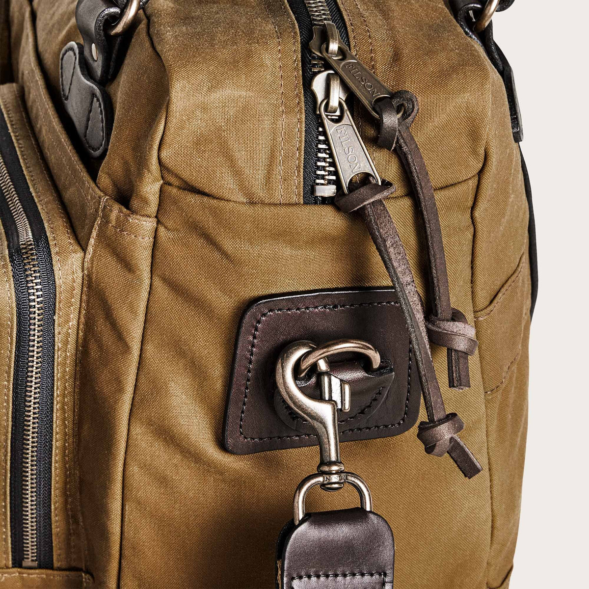 Sacs de voyage Filson Sac de voyage moyen en toile de fer Fmlug0024240 de Homme Sacs de voyage Filson Sac de voyage moyen en toile de fer Fmlug0024240 de Homme