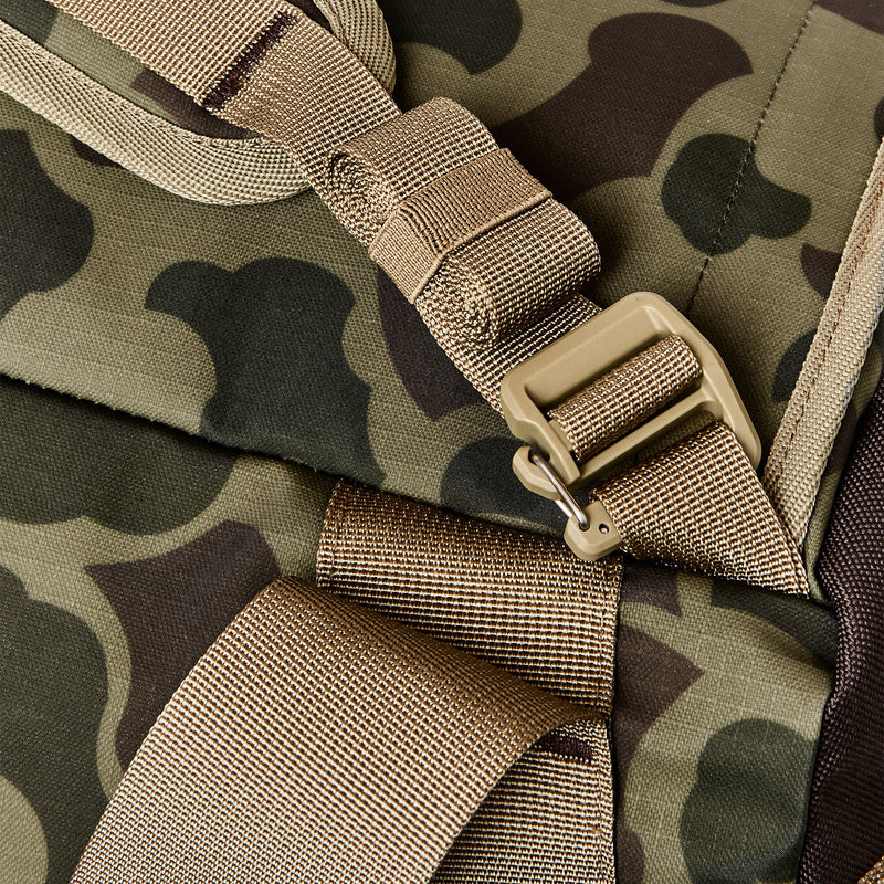 All-weather 40l duffle bag par Filson | Tundra shrub camo (Green)