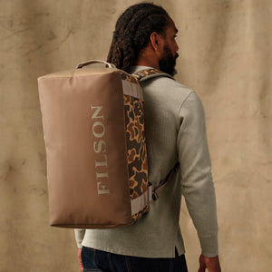 All-weather 40l duffle bag by Filson | Buckskin camo (Multicolor)