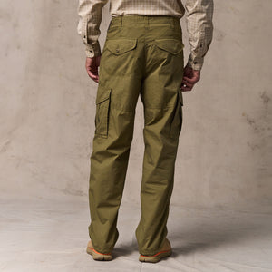 Tropical poplin cargo pants by Filson | Military olive (Green)