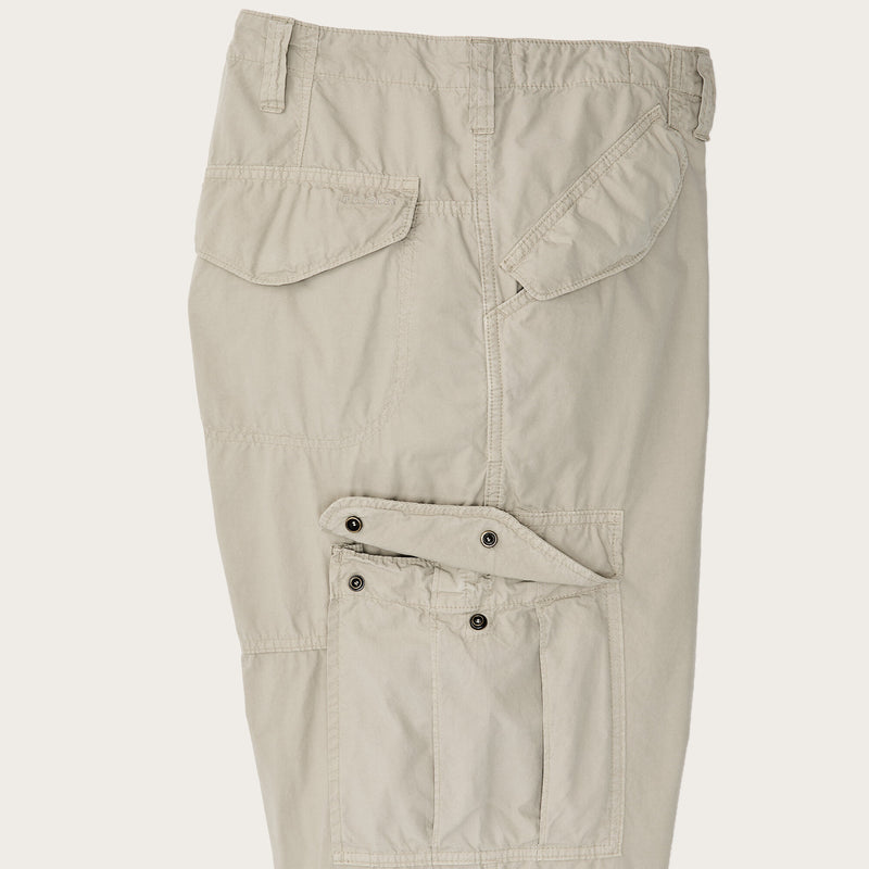 Tropical poplin cargo pants by Filson | Dried sage (White)