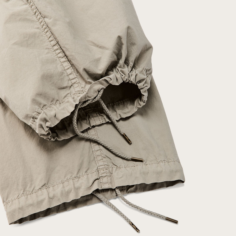 Tropical poplin cargo pants by Filson | Dried sage (White)