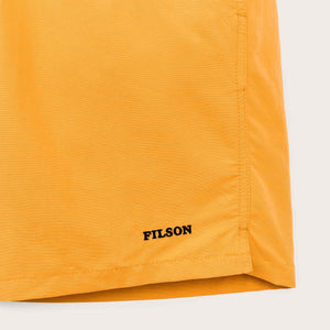 Cooper lake trunks von Filson | Larch gold (Orange)