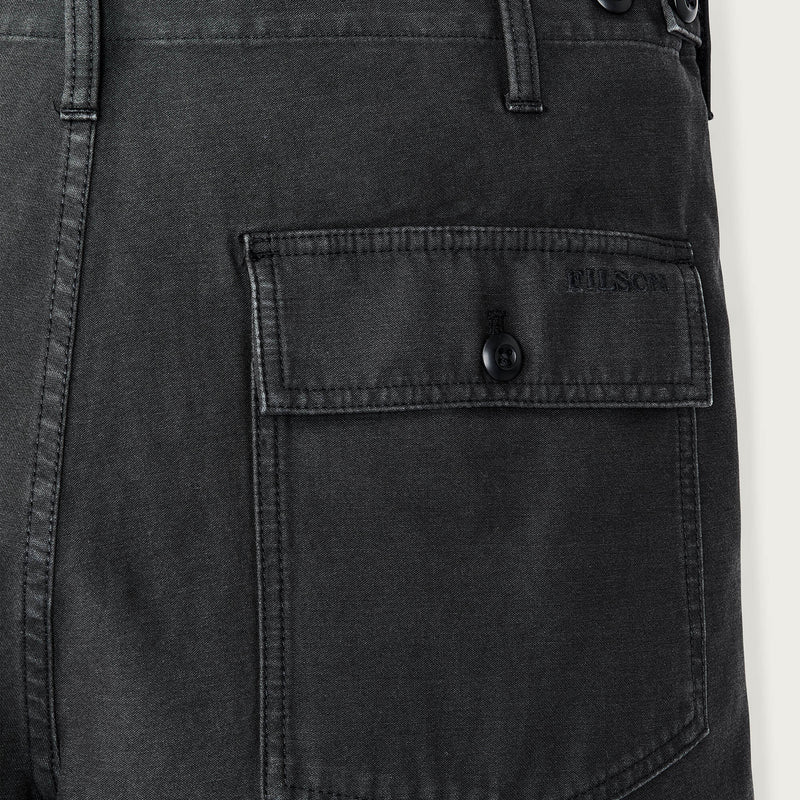 Field supply shorts par Filson | Washed faded black (Black)