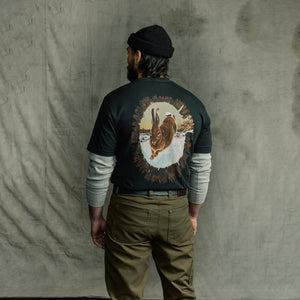 Frontier graphic t-shirt von Filson | Black / hare chase (Black)