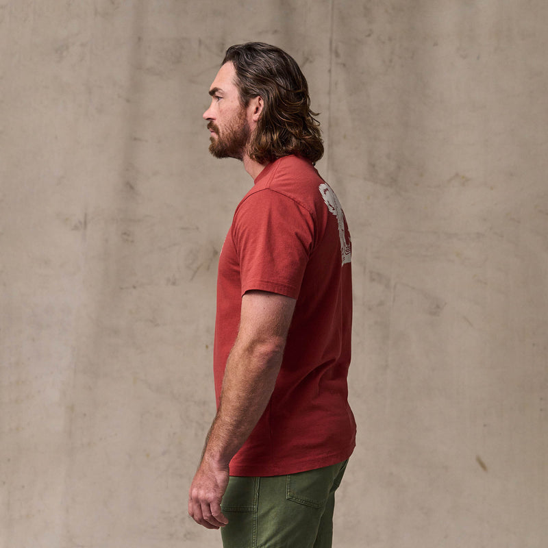 Bear graphic t-shirt by Filson | Chili oil (Red)