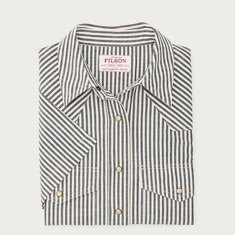 Women's short sleeve chambray western shirt par Filson | Indigo / natural (Gray)