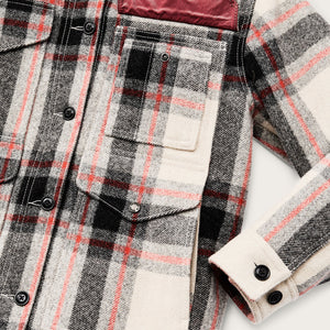 Women’s mackinaw wool shearling cruiser jacket von Filson | Cream / red / black (Multicolor)