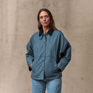 Women’s harbor front waxed jacket par Filson | Navy (Blue)